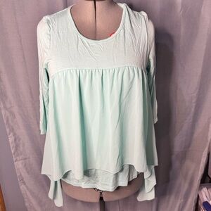 Kim & Cami Mint Tunic Top